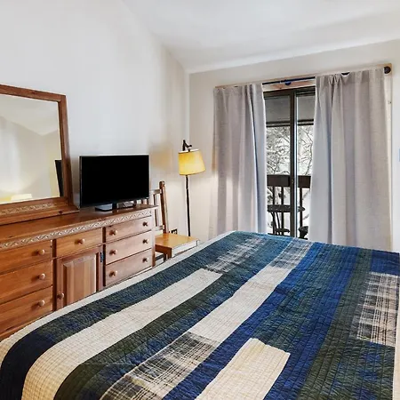 Villa Winterset 8 Pet Friendly Townhouse